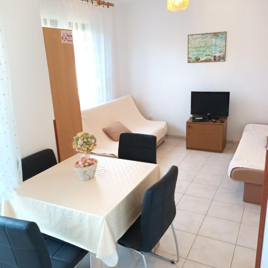 Apartments Bilo Near Primošten Eksteriør billede
